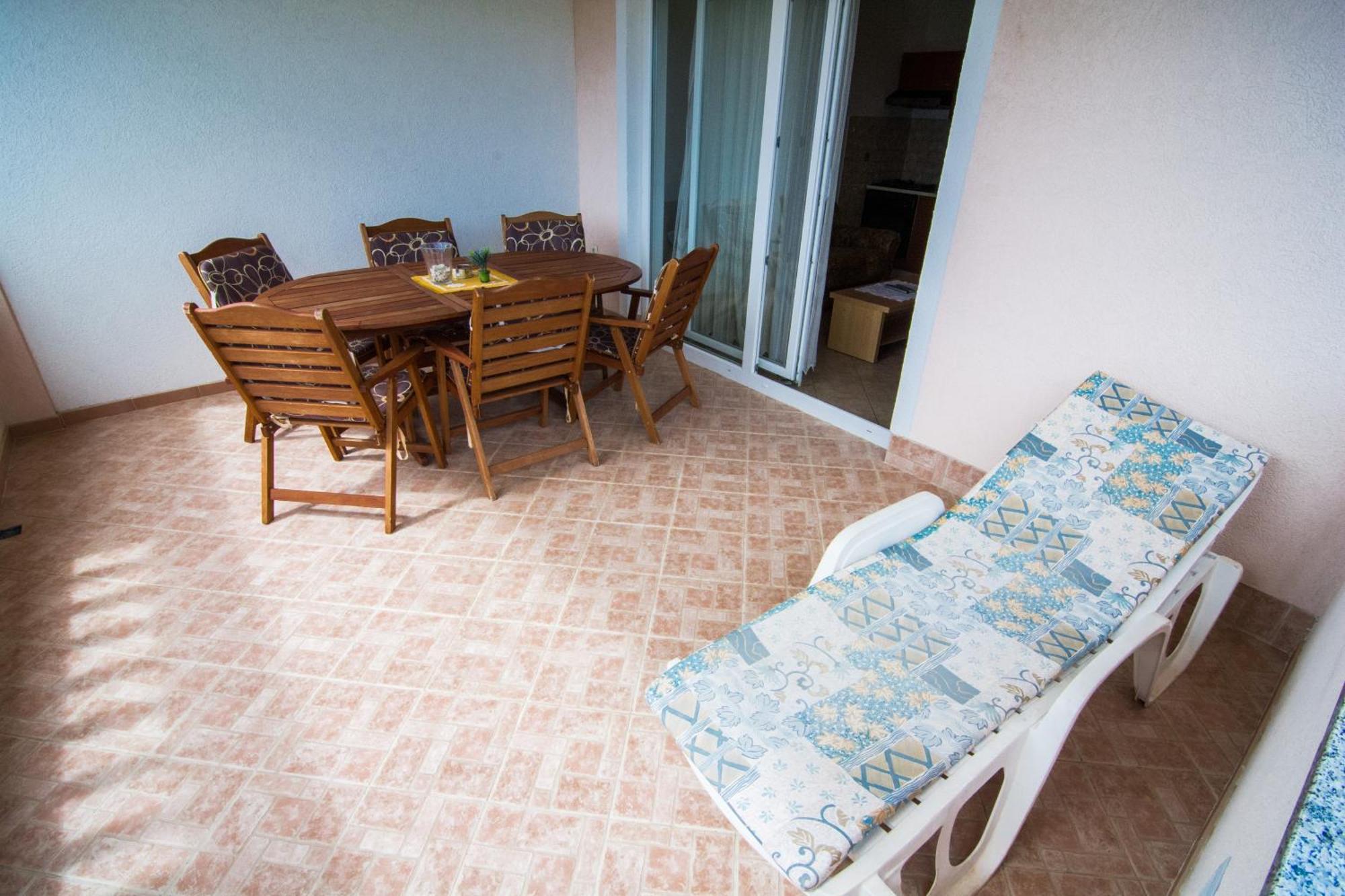Apartments Ruzica Pinezići Стая снимка